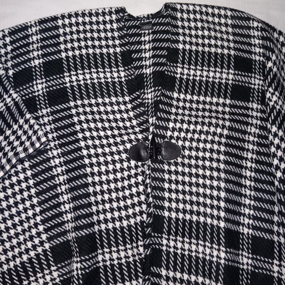 OSFM Sweaters - OSFM WOMEN'S PLAID PRINT PONCHO